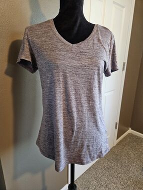 Women's Heathered Light Purple Short Sleeve V-Neck Tee